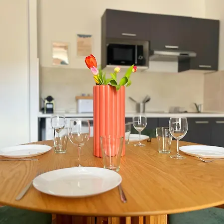 Celeste Apartment *