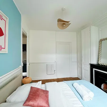 Celeste Apartment *
